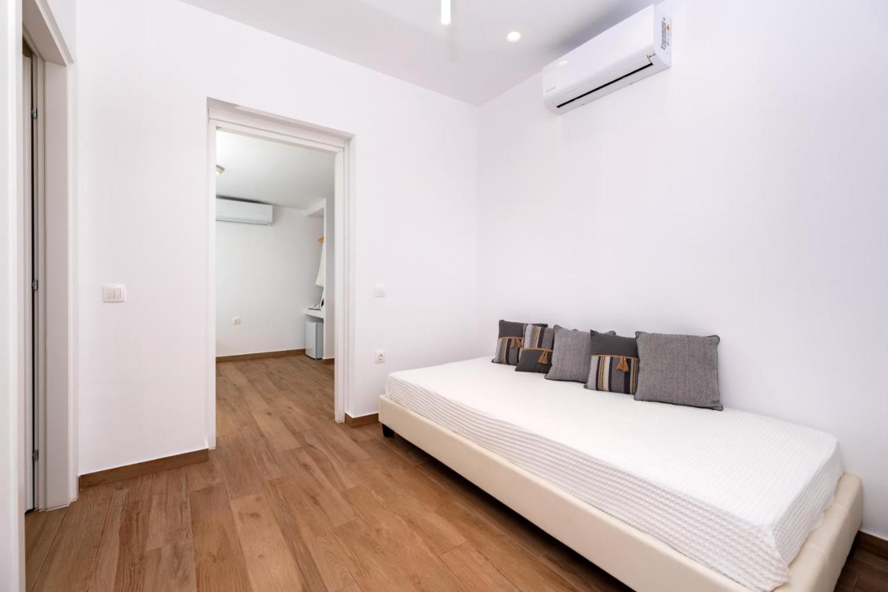 Kasteli Suites Perivolos  Exterior photo